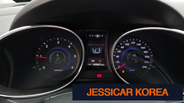 2013 Hyundai Santa Fe DM - Thumbnail 13
