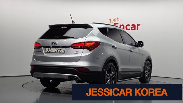 2013 Hyundai Santa Fe DM - Thumbnail 17