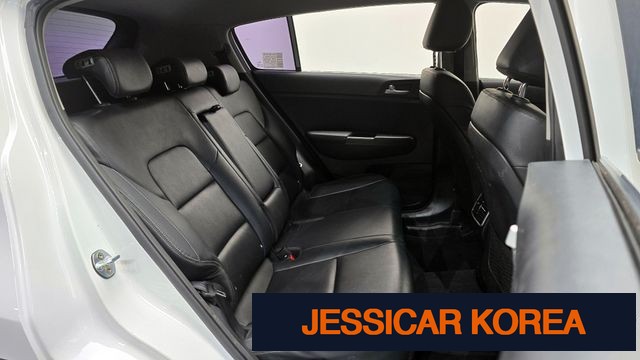 2017 Kia Sportage 4th generation - Thumbnail 3