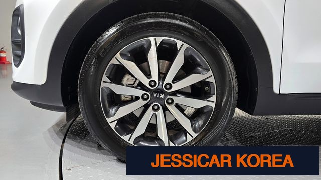 2017 Kia Sportage 4th generation - Thumbnail 9