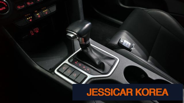 2017 Kia Sportage 4th generation - Thumbnail 16