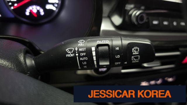 2021 Kia Seltos - Thumbnail 8