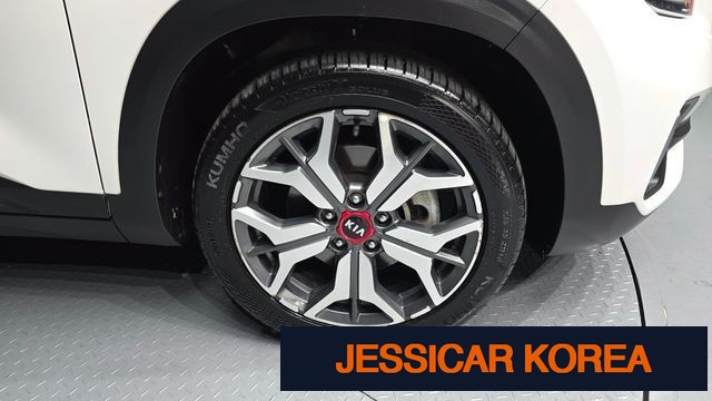 2021 Kia Seltos - Thumbnail 20