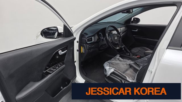 2018 Kia Niro - Thumbnail 4