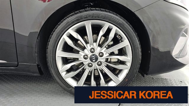 2021 Kia K7 Premier - Thumbnail 18