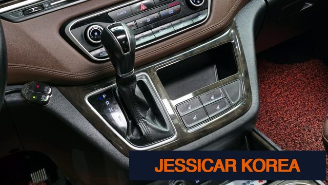 2018 Hyundai The New Grand Starex - Thumbnail 17