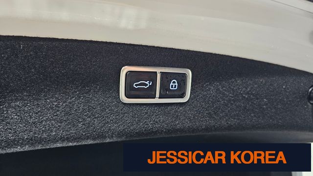 2022 Genesis G80 (RG3) - Thumbnail 13