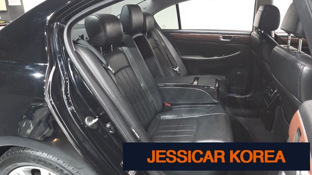2012 Hyundai Genesis - Thumbnail 20