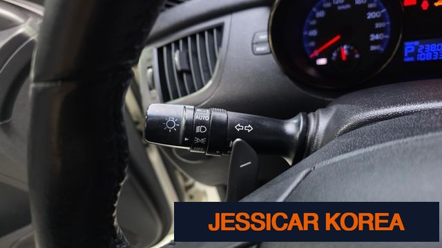 2011 Hyundai Genesis Coupe - Thumbnail 2