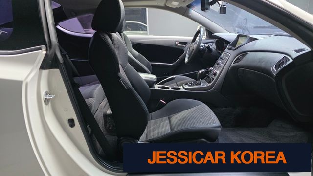 2011 Hyundai Genesis Coupe - Thumbnail 9