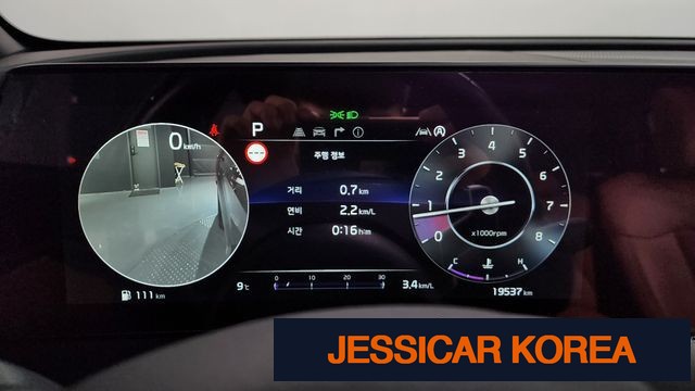 2023 Kia Sportage 5th Gen - Thumbnail 2