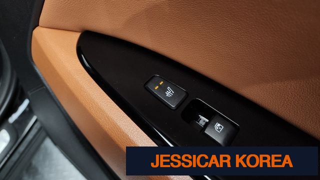 2023 Kia Sportage 5th Gen - Thumbnail 3