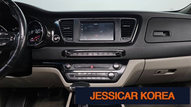 2019 Kia The New Carnival - Thumbnail 3