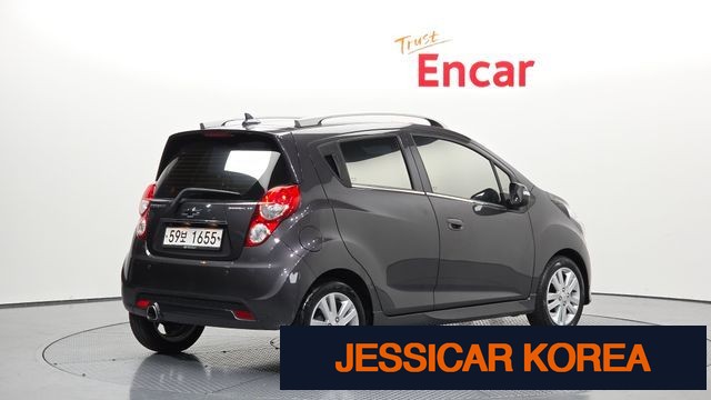 2014 Chevrolet Spark - Thumbnail 12