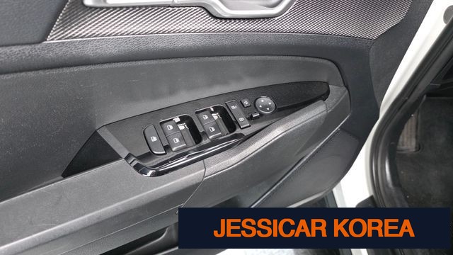 2022 Kia Sportage 5th Gen - Thumbnail 14