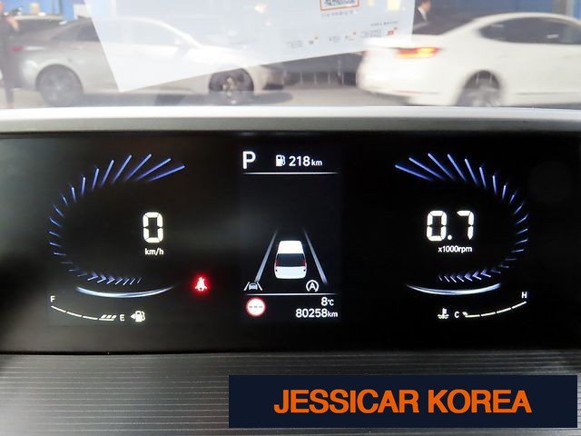 2022 Hyundai Staria - Thumbnail 11