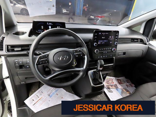 2022 Hyundai Staria - Thumbnail 15