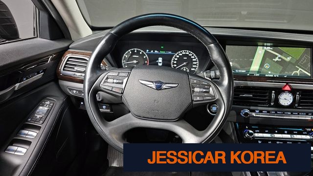 2016 Genesis EQ900 - Thumbnail 18