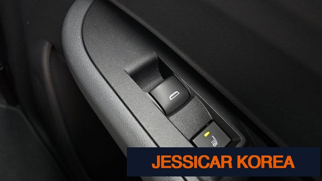 2018 Chevrolet Bolt EV - Thumbnail 11