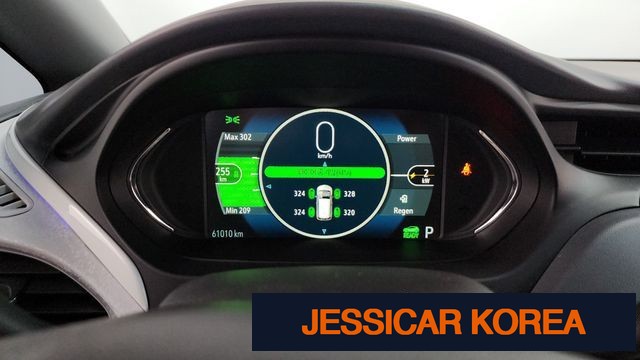 2018 Chevrolet Bolt EV - Thumbnail 11