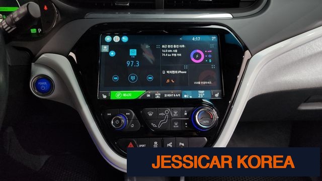 2018 Chevrolet Bolt EV - Thumbnail 13