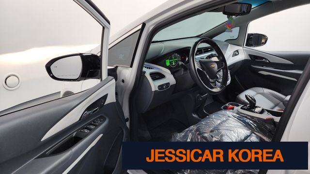 2018 Chevrolet Bolt EV - Thumbnail 15