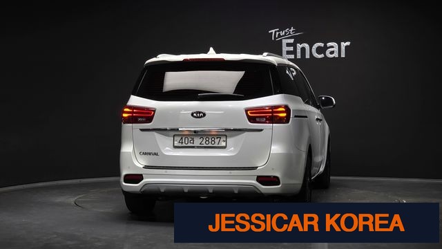 2019 Kia The New Carnival - Thumbnail 2