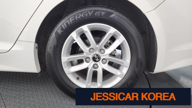 2013 Kia K5 - Thumbnail 5
