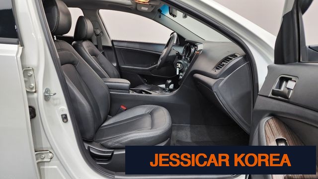 2013 Kia K5 - Thumbnail 8
