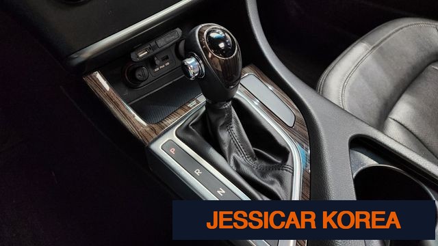 2013 Kia K5 - Thumbnail 11