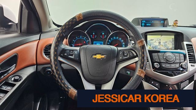 2012 Chevrolet cruise 5 - Thumbnail 5