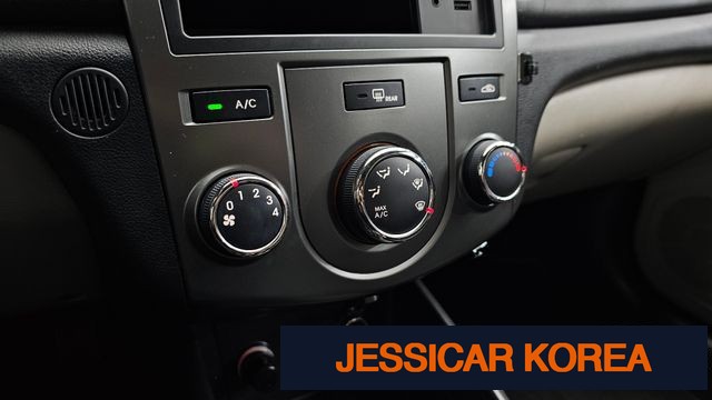 2012 Kia forte - Thumbnail 3