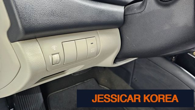 2012 Kia forte - Thumbnail 9