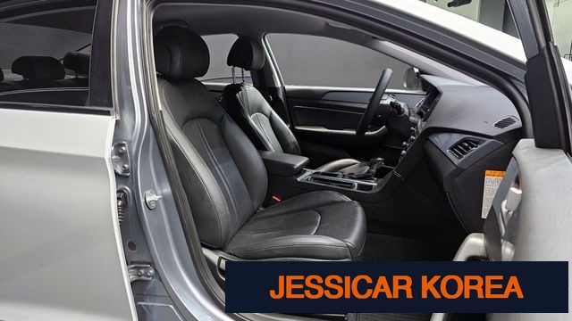 2016 Hyundai LF Sonata Hybrid - Thumbnail 10