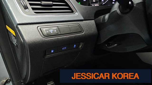 2016 Hyundai LF Sonata Hybrid - Thumbnail 14