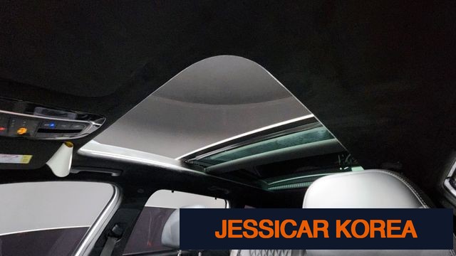 2021 Hyundai The New Santa Fe - Thumbnail 3