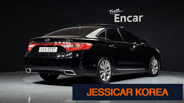 2016 Hyundai Grandeur HG - Thumbnail 3