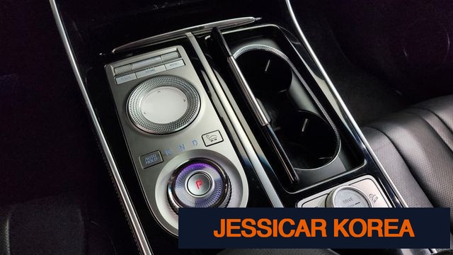 2021 Genesis GV80 - Thumbnail 9