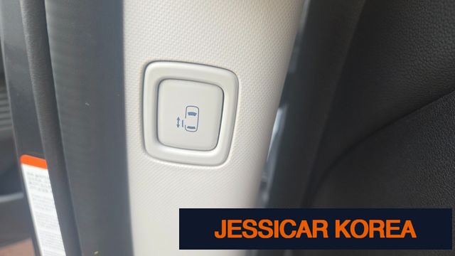 2024 Hyundai Staria - Thumbnail 8