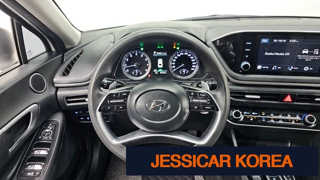 2022 Hyundai Sonata (DN8) - Thumbnail 14