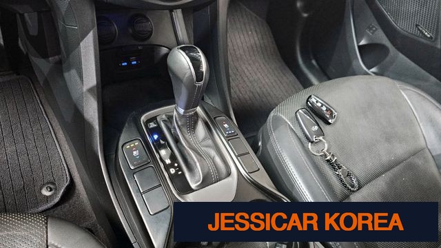 2015 Hyundai Santa Fe DM - Thumbnail 4