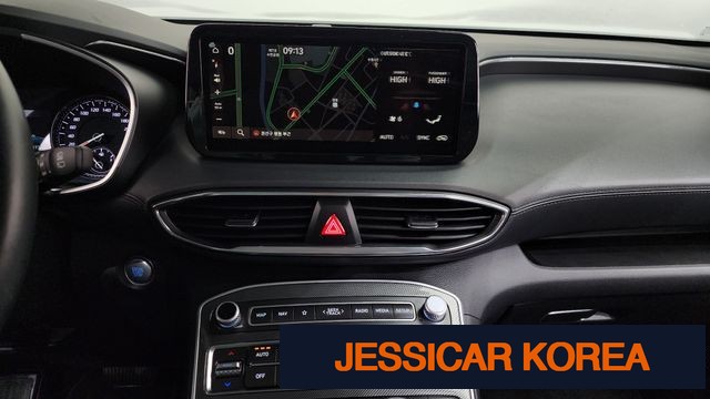 2023 Hyundai The New Santa Fe - Thumbnail 10