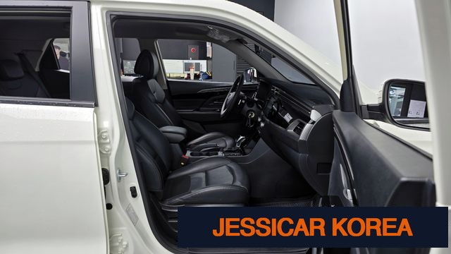 2024 KG Mobility Beautiful Korando - Thumbnail 15