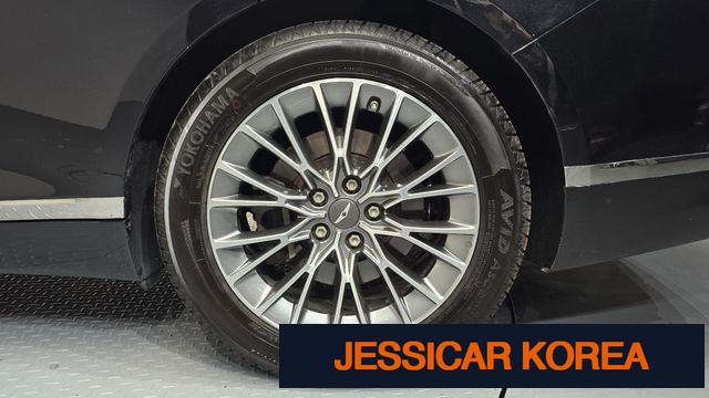 2022 Genesis G80 (RG3) - Thumbnail 12