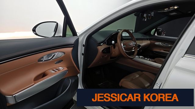 2021 Genesis GV70 - Thumbnail 12