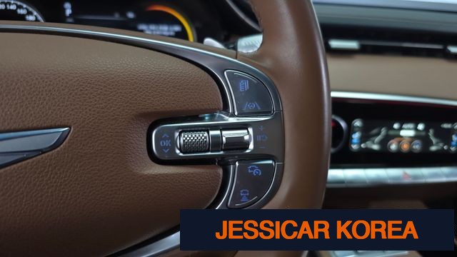 2021 Genesis GV70 - Thumbnail 18