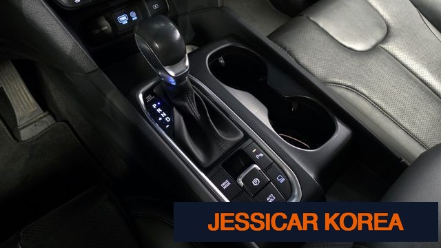 2020 Hyundai Santa Fe TM - Thumbnail 20