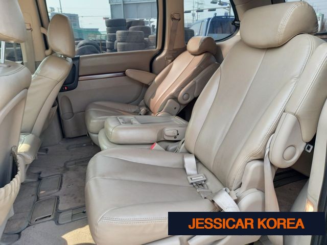 2008 Kia grand carnival - Thumbnail 7