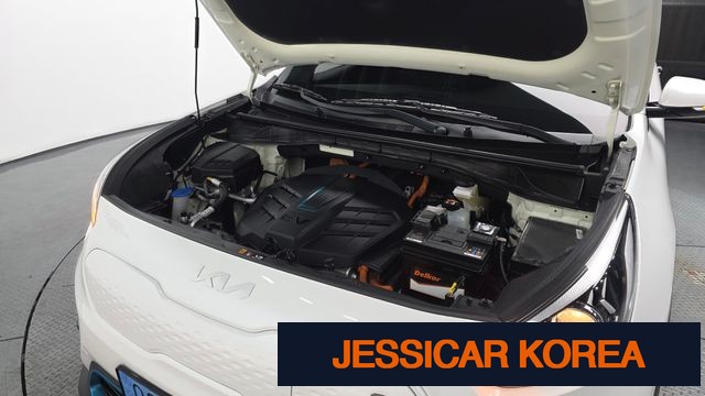 2022 Kia Niro EV - Thumbnail 12