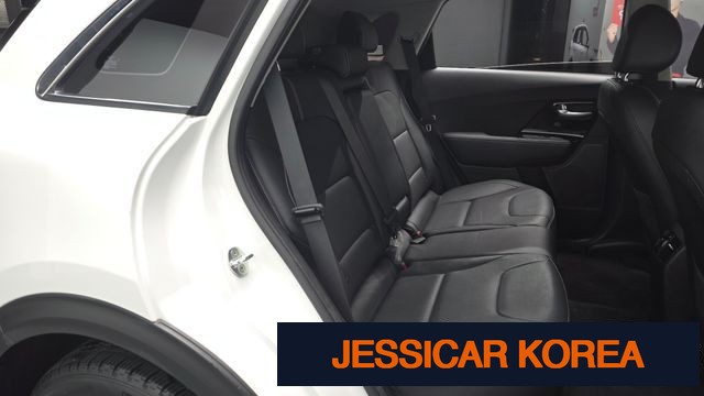 2022 Kia Niro EV - Thumbnail 19